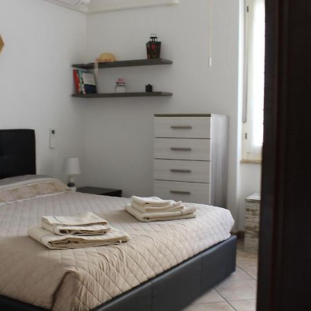 Lovely Sardinia Apartment Porto Torres Kültér fotó