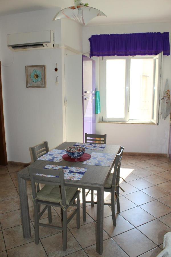 Lovely Sardinia Apartment Porto Torres Kültér fotó