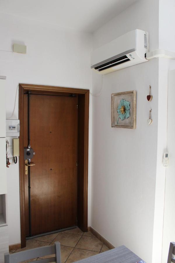Lovely Sardinia Apartment Porto Torres Kültér fotó